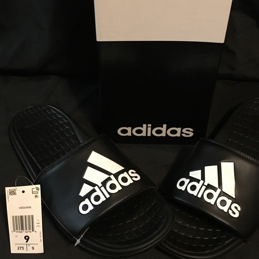 ADIDAS SLIDES